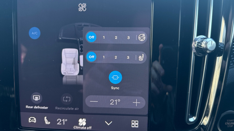 Volvo Xc40 2.0 B4P Plus Dark 5dr AWD Auto Petrol Estate